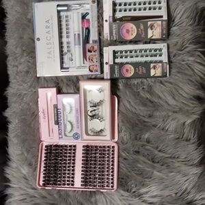 Bundle of lashes